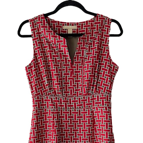 BANANA REPUBLIC | NWOT SLEEVELESS RED GEOMETRIC SHEATH DRESS SPLIT NECK | SIZE 4 - Picture 2 of 11